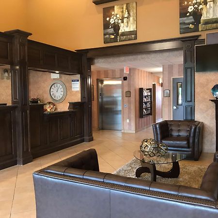 Best Western Plus Fredericton Hotel & Suites Экстерьер фото