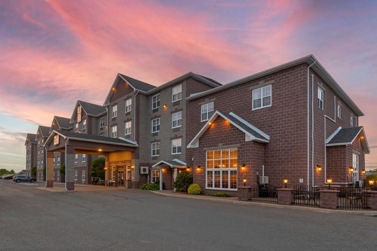 Best Western Plus Fredericton Hotel & Suites Экстерьер фото