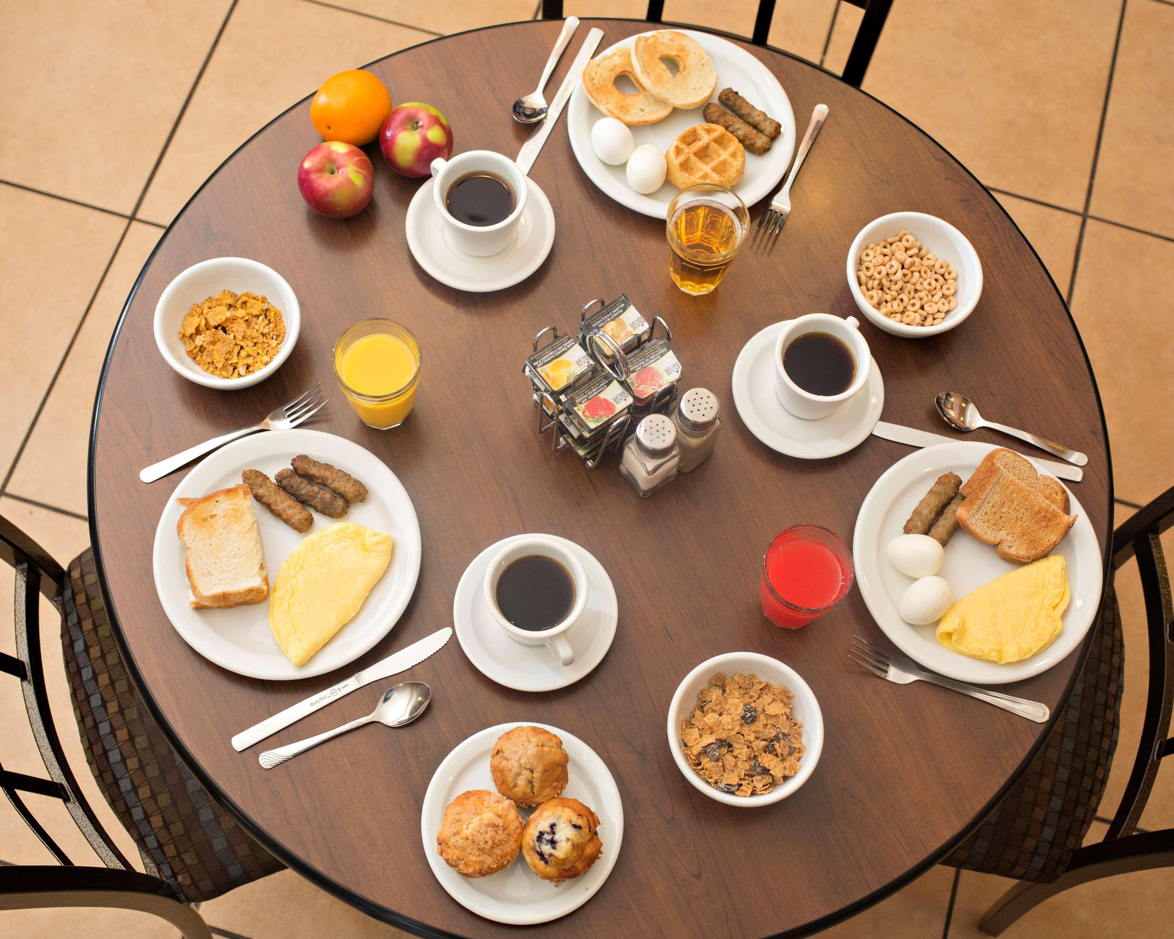 Best Western Plus Fredericton Hotel & Suites Экстерьер фото